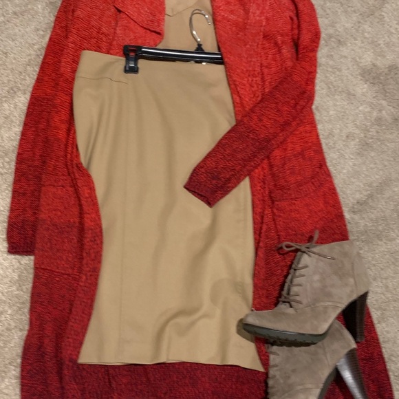 Talbots EUC wool blend pencil skirt - Picture 8 of 8